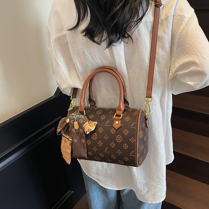 Elegant Women Luxury Leather F - Luxury Lifestyle Handbags 评论和价格