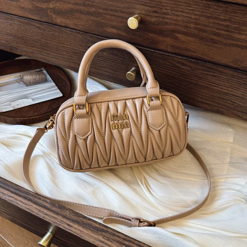 Women Luxury High End Leather  - Luxury Lifestyle Handbags 评论和价格