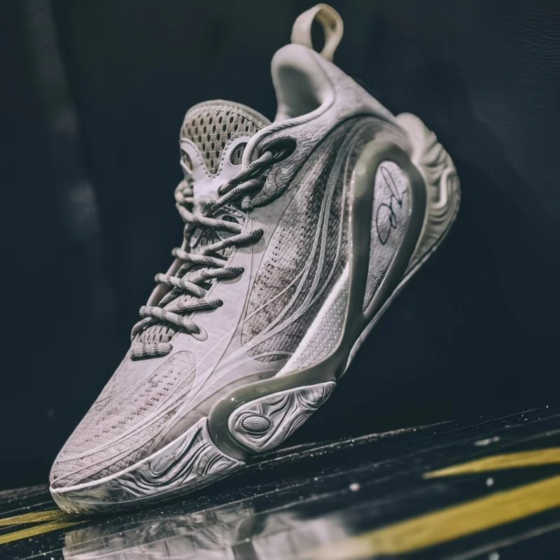 Luxury Brand Basketball Traini - Luxury Lifestyle Brands 评论和价格