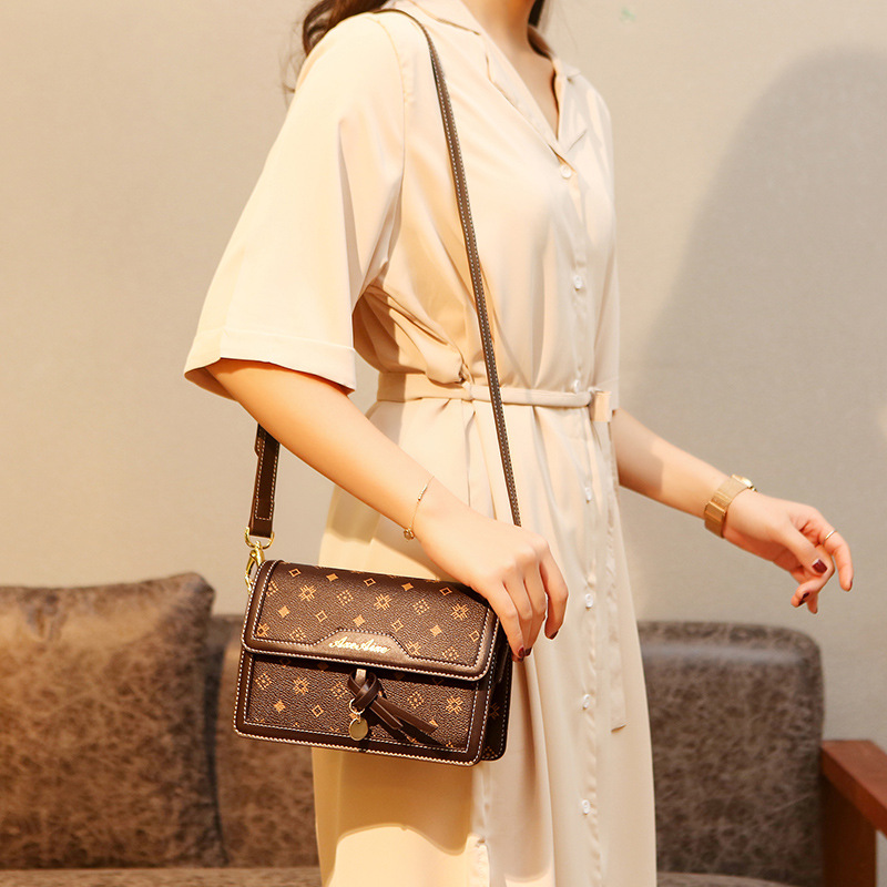 Luxury Hands-Free Designer Dia - Luxury Lifestyle Handbags 评论和价格